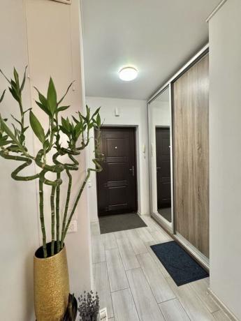 Sprzedaż mieszkania w Piso en Calle Molina Lario, 3, Centro Histórico, Málaga, Málaga
thumbnail 2