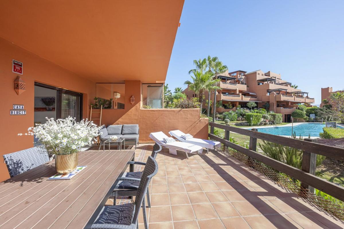 Продажа квартиры на Piso en Buenas Noches, Estepona, Эстепона
photo 2