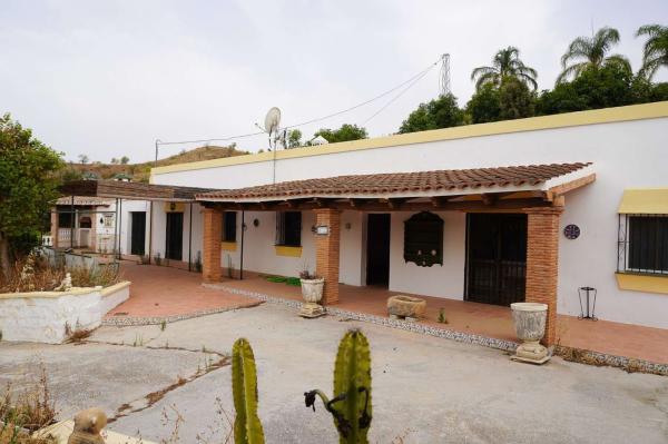 Продаётся загородный участок в  Finca rústica en Coin , Коин photo 1