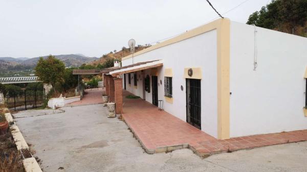 Продаётся загородный участок в  Finca rústica en Coin , Коин photo 3