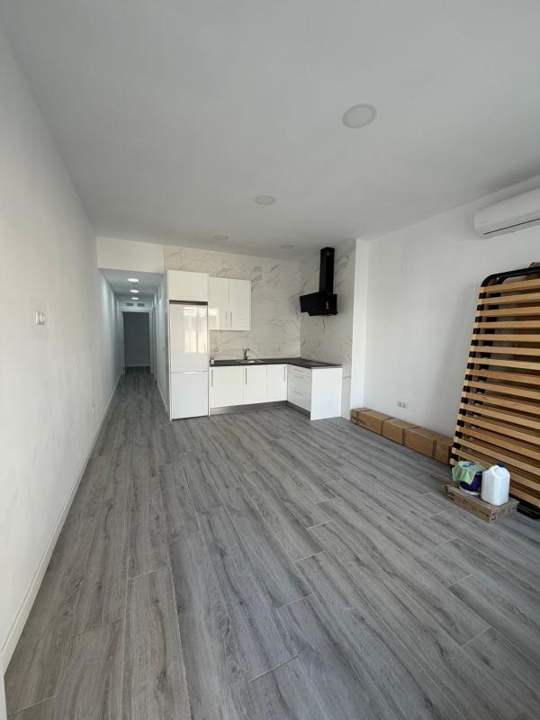 Venta de piso en Piso en Calle Decano Pedro Navarrete, La Carihuela - Los Nidos, Torremolinos, Torremolinos
photo 2
