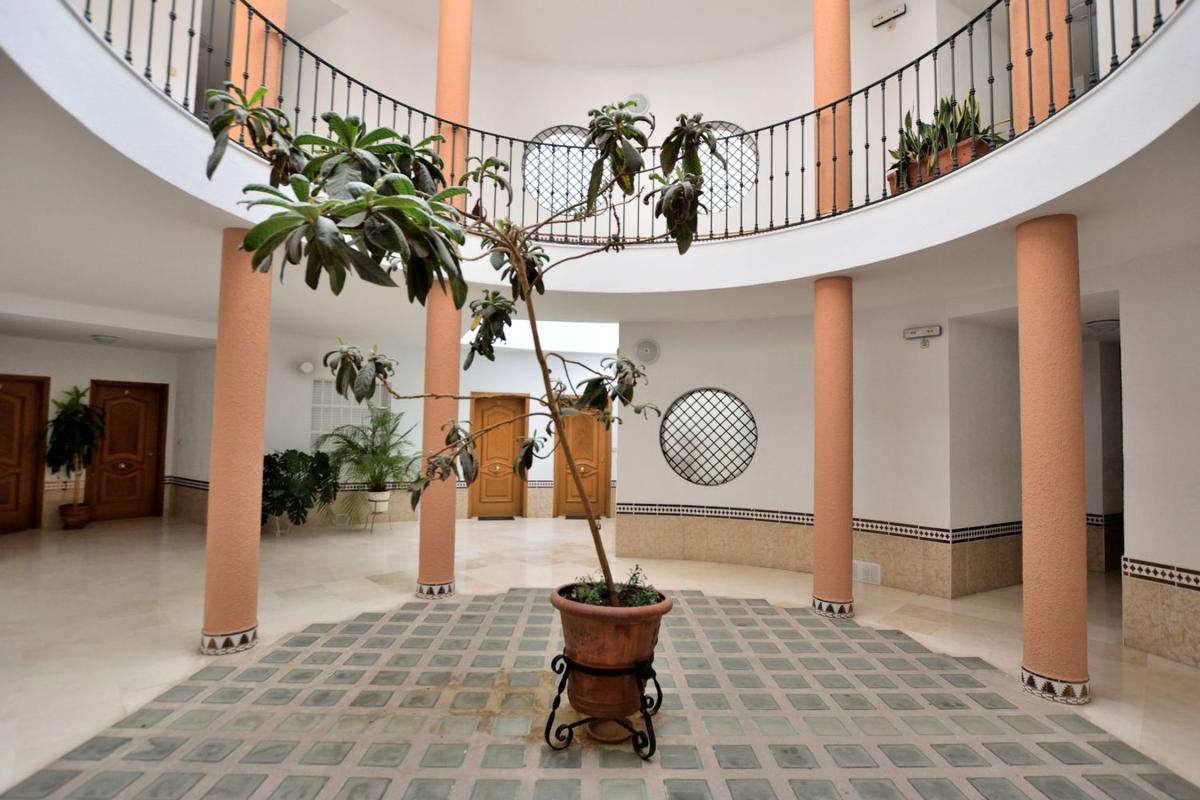 Venta de piso en Piso en Calle Carlos Cobo Gómez, 2, Casco Histórico, Ronda, Ronda
photo 2