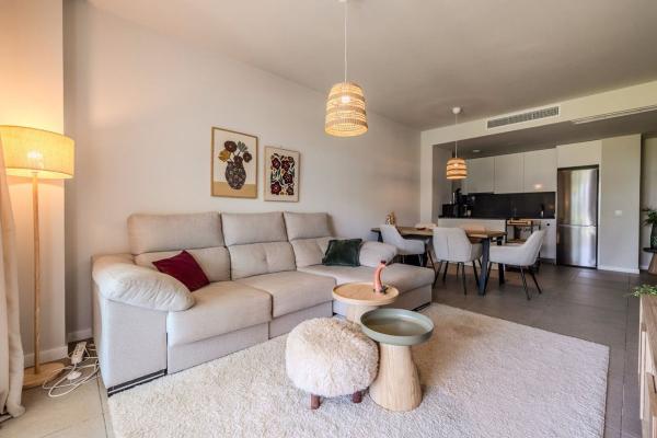 Продажа квартиры на Piso en Avenida Blas de Lezo, Guadalobón, Estepona, Эстепона
thumbnail 3