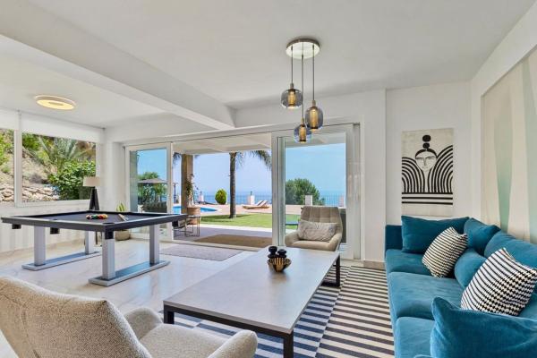 Частный шале на продаже в  Casa o chalet en Palo Alto, Ojén, Охен photo 1
