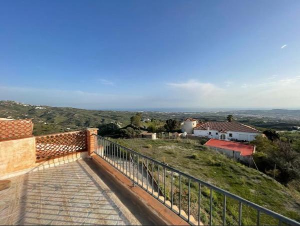 Продаётся загородный участок в  Finca rústica en Camino Algarrobo - Las Arenas, Vélez-Malaga , Велес-Малага photo 2