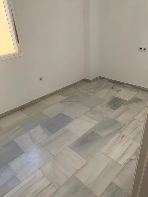 Venta de piso en Piso en Paseo Marítimo Rey de España, Las Gaviotas, Fuengirola, Fuengirola
photo 4