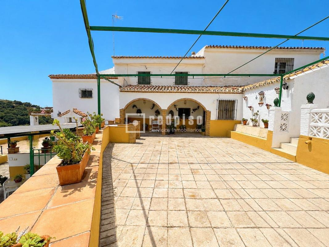 Propiedades en venta y alquiler en España photo 4