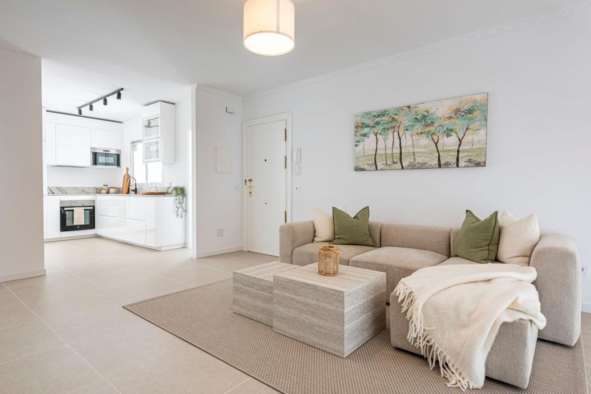 Продажа квартиры на Piso en Valladolid, 13, Centro, Estepona, Эстепона
photo 1