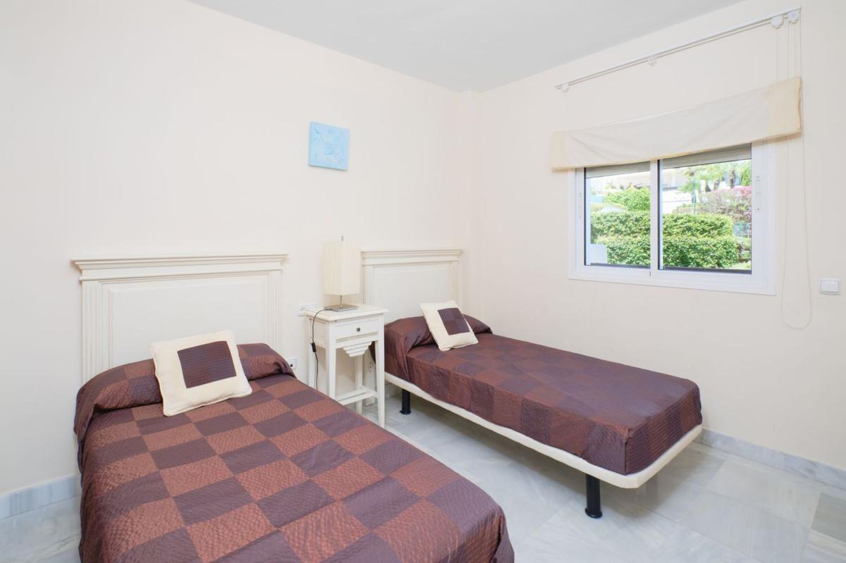 Venta de piso en Piso en Calle Al-andalus, Aloha, Marbella, Marbella
photo 5