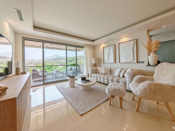 Sale of flat in Piso en Los Arqueros-Puerto del Almendro, Benahavís, Benahavís
photo 1