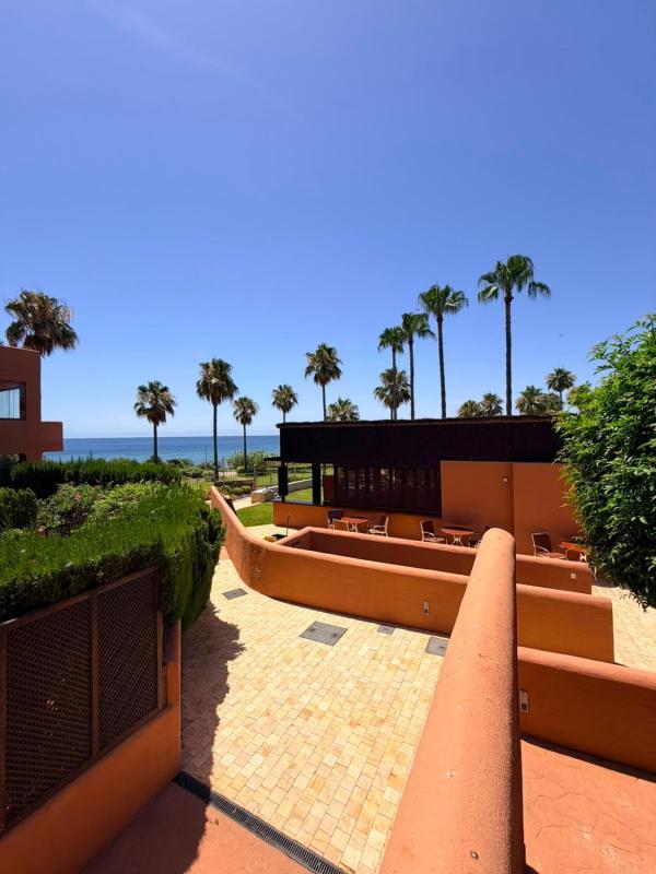 Sale of apartment in Piso en Urbanizacion Mar Azul, 2 r, Kempinski, Estepona, Estepona
photo 3