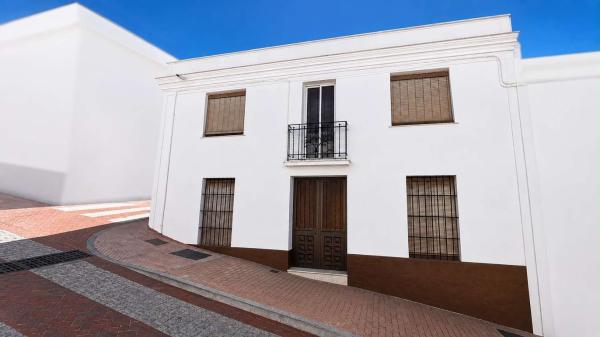 Chalet independiente en venta en Casa o chalet en Centro, Nerja, Nerja
photo 1