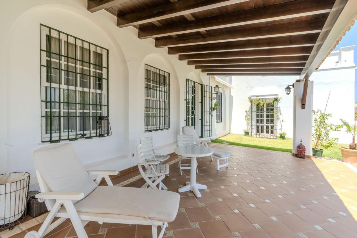 Venta de chalet independiente en Casa o chalet en Plaza de la Victoria, Casco Antiguo, Marbella, Marbella
photo 3
