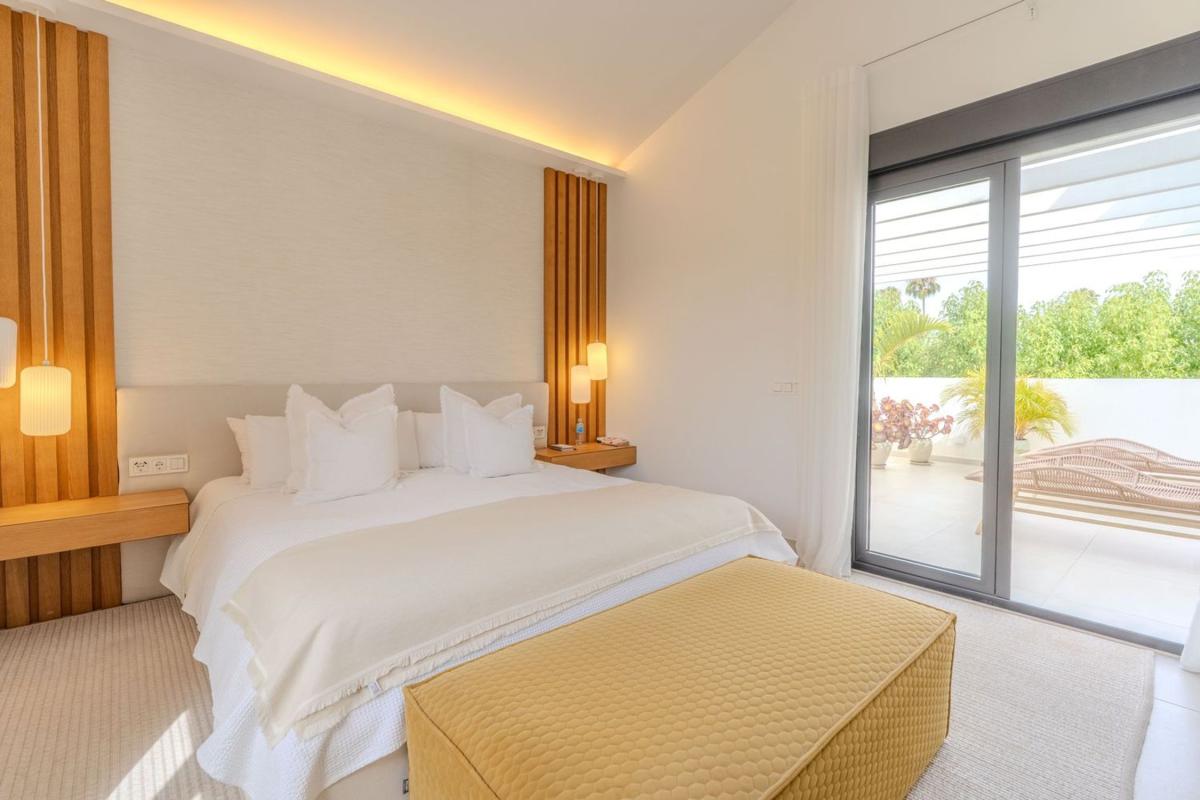 Venta de chalet independiente en Casa o chalet en Calle Rossini, Sierra Blanca, Marbella, Marbella
photo 5