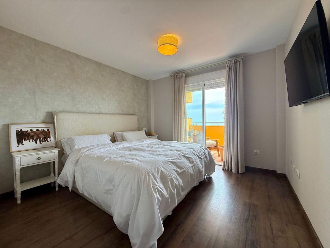 Venta de piso en Piso en Calle San Sebastián, Calaburra - Chaparral, Mijas, Mijas
 photo 3