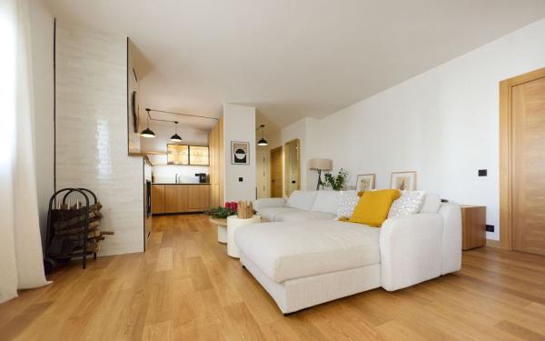 Venta de piso en Piso en Avenida Playas del Duque, Puerto Banús, Marbella, Marbella
photo 1
