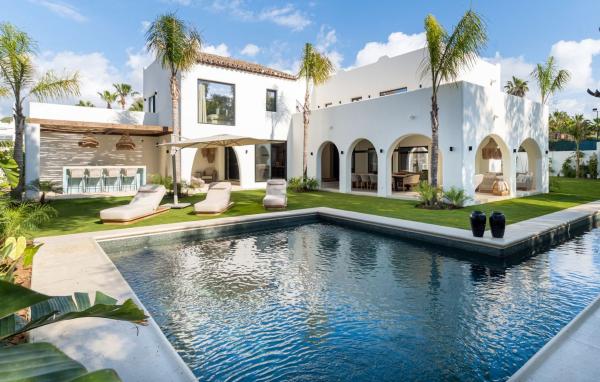 Chalet independiente en venta en Casa o chalet en Avenida Pablo Ruiz Picasso, San Pedro Pueblo, Marbella, Marbella
photo 1