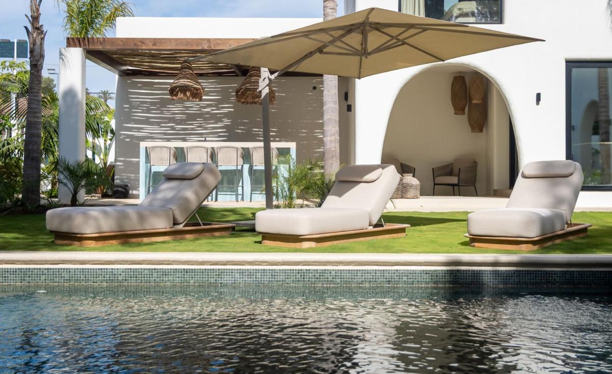Продажа отдельного шале в Casa o chalet en Avenida Pablo Ruiz Picasso, San Pedro Pueblo, Marbella, Марбелла photo 2