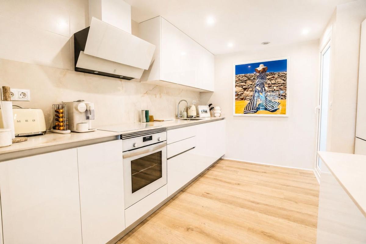 Продажа квартиры на Piso en Plaza Maestranza la, Nueva Andalucía, Marbella, Марбелла
photo 3