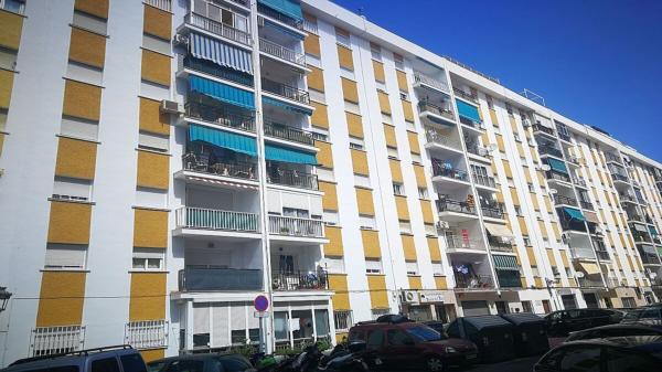 Venta de piso en Piso en Avenida Mar y Sierra, 3, Sierra de Estepona-Avda de Andalucia, Estepona, Estepona
thumbnail 2