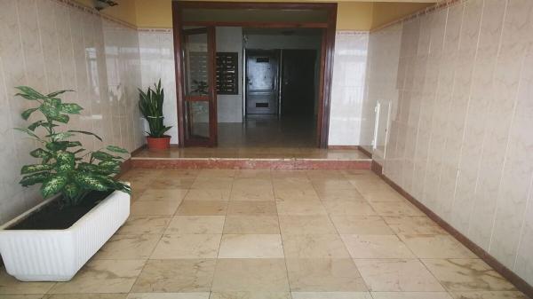 Venta de piso en Piso en Avenida Mar y Sierra, 3, Sierra de Estepona-Avda de Andalucia, Estepona, Estepona
 photo 4
