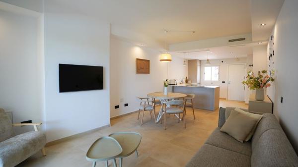 Venta de piso en Piso en Calle Auriga, Los Naranjos, Marbella, Marbella
photo 1