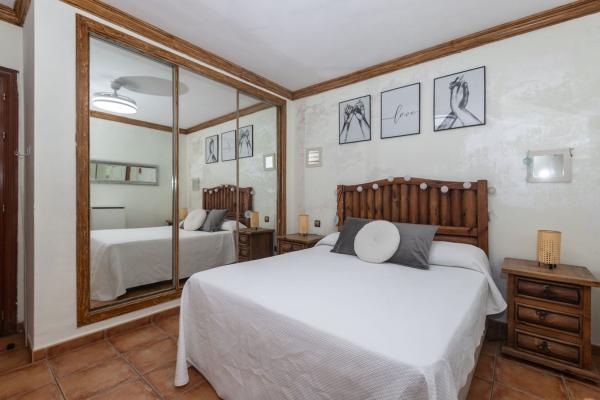 Venta de piso en Piso en Conjunto Residencial Sierra Estepona, Sierra de Estepona-Avda de Andalucia, Estepona, Estepona
 photo 4