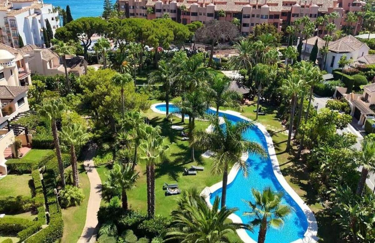 Venta de piso en Piso en las Golondrinas, Puerto Banús, Marbella, Marbella
 photo 2
