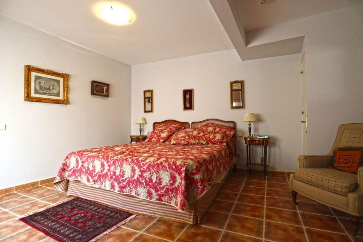 Sale of apartment in Piso en Centro, Estepona, Estepona
photo 3