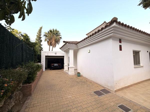 Casa o chalet independiente en Avenida del Higuerón, El Higuerón - Capellanía, Benalmádena thumbnail 3
