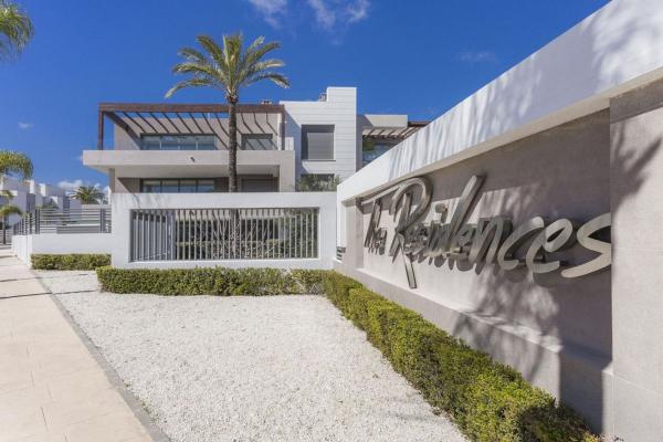 Продажа квартиры на Piso en Terreno Sup, Cancelada, Estepona, Эстепона
 photo 2