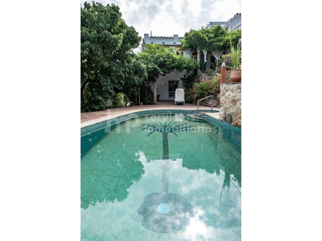 Properties for sale and rent in Spain photo 2