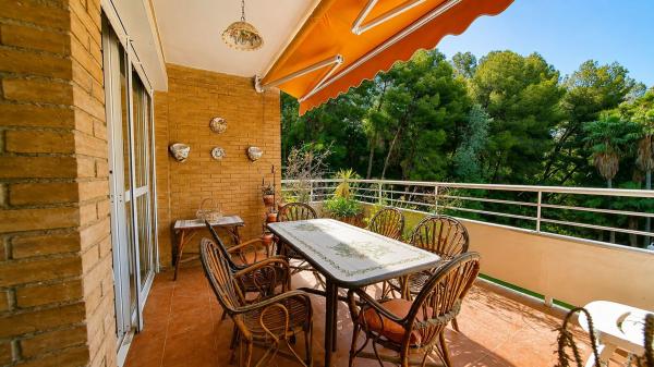 Venta de piso en Piso en Calle Olmos, Cerrado de Calderón - Hacienda Paredes, Málaga, Málaga
 photo 4