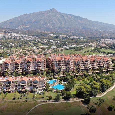 Duplex en venta en Dúplex en Avenida Calderón de la Barca, Los Naranjos, Marbella, Marbella photo 1