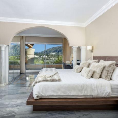 Duplex en venta en Dúplex en Avenida Calderón de la Barca, Los Naranjos, Marbella, Marbella thumbnail 3