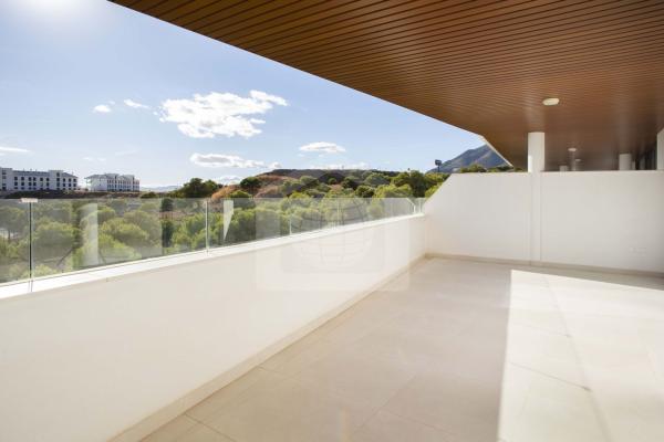 Venta de piso en Piso en Avenida 8 de Marzo, El Higuerón, Fuengirola, Fuengirola
photo 1