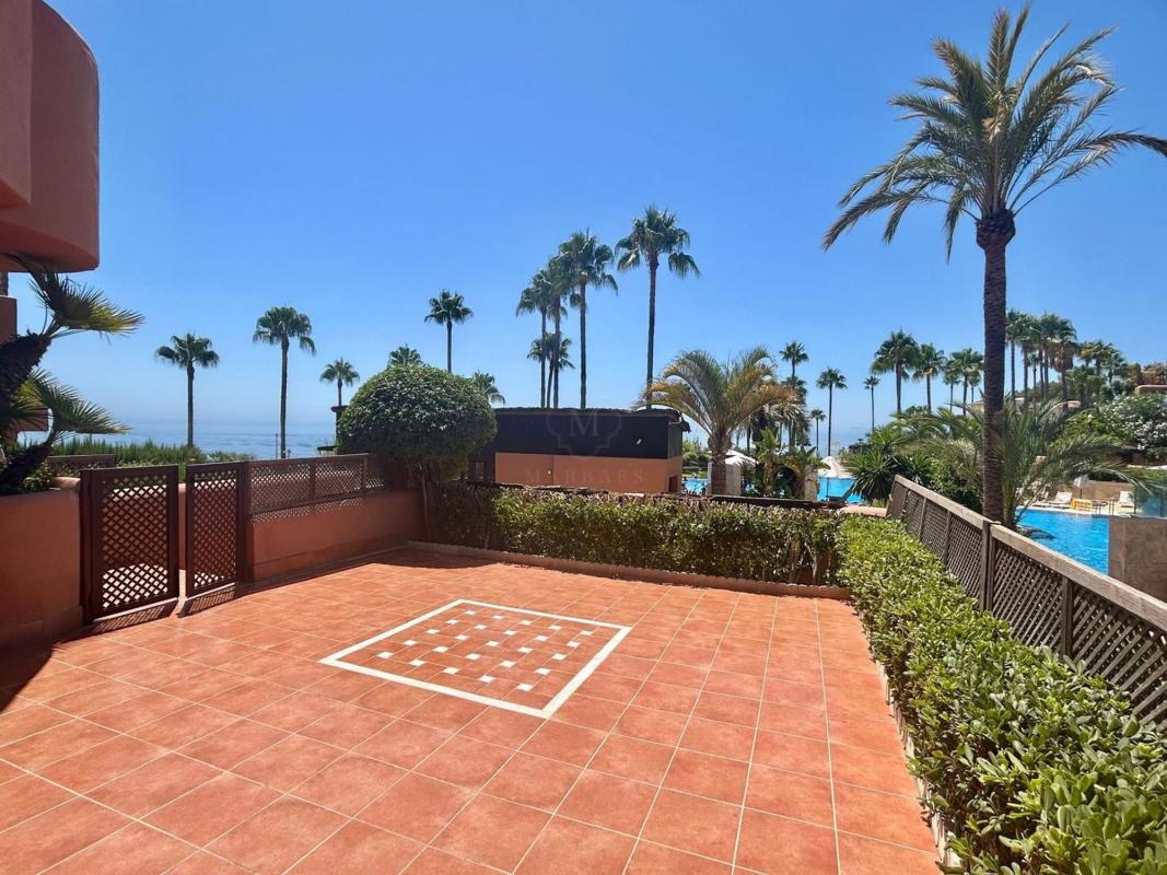 Venta de piso en Piso en Calle Pacífico, 24, Kempinski, Estepona, Estepona
 photo 2