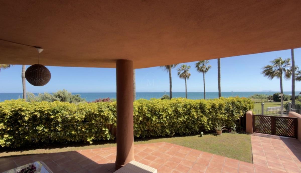 Venta de piso en Piso en Urbanizacion Mar Azul, 5 V, Kempinski, Estepona, Estepona
photo 2
