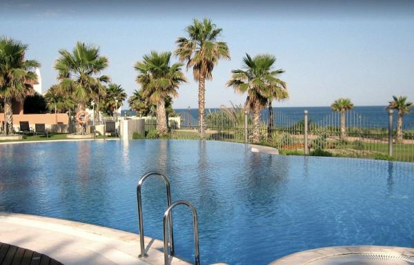Venta de piso en Piso en Urbanizacion Mar Azul, 2 r, Kempinski, Estepona, Estepona
photo 1