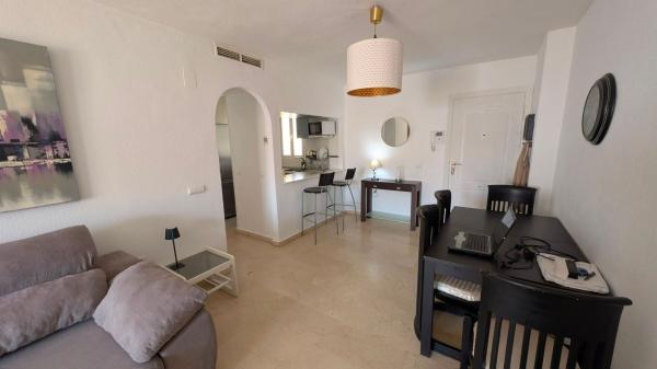 Продажа квартиры на Piso en Calle Ancla s/n, Zona Centro Comercial Torrequebrada, Benalmádena, Бенальмадена
 photo 2
