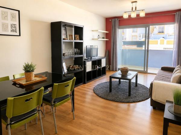 Продажа квартиры на Piso en Avenida Salvador Vicente, 4, Arroyo de la Miel, Benalmádena, Бенальмадена
 photo 4