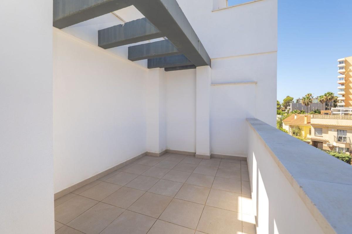 Venta de chalet adosado en  Chalet adosado en Calle Lucena, La Leala - El Saltillo, Torremolinos , Torremolinos photo 5