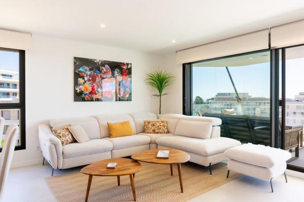 Sale of flat in Piso en La Concha-Resina Golf, Estepona, Estepona
photo 1