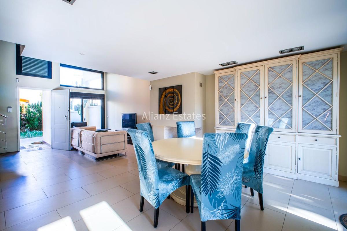 Venta de chalet adosado en Chalet adosado en Bahia De Estepona, Guadalobón, Estepona , Estepona photo 4
