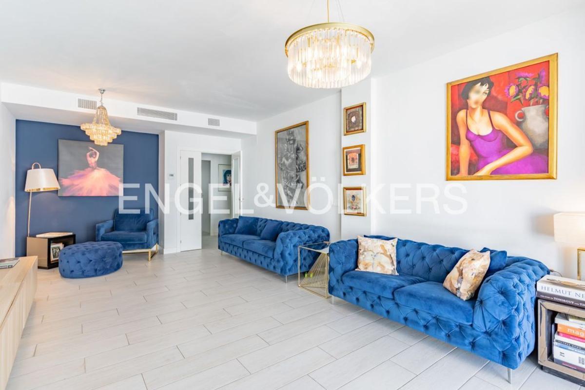 Sale of apartment in Piso en Calle del Dique, Zona Calvario, Estepona, Estepona
photo 5