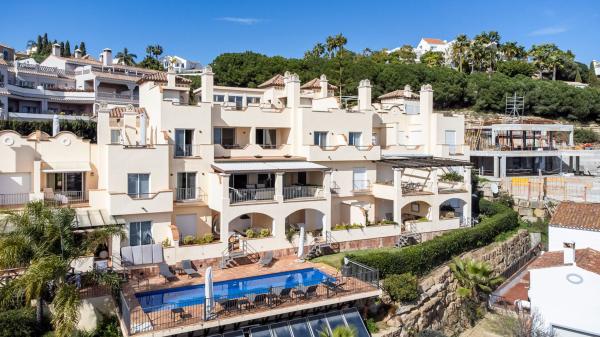 Penthouse for sale at Ático en Puerto Del Almendro s/n, Los Arqueros-Puerto del Almendro, Benahavís, Benahavís photo 1