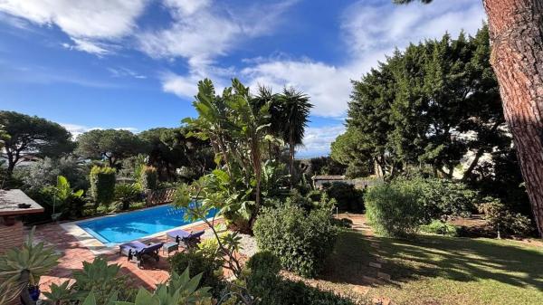 Casa o chalet independiente en Green Hills - Las Cumbres de Elviria, Marbella photo 1