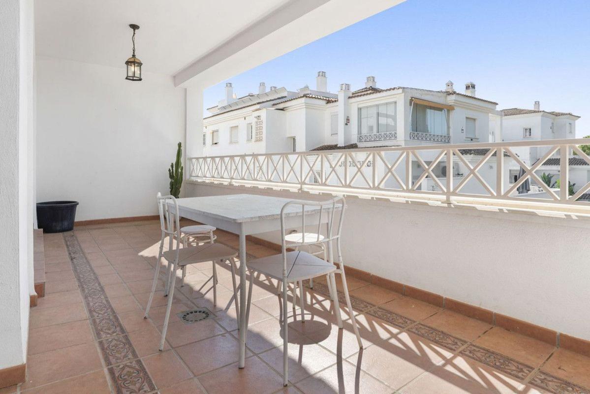 Venta de piso en Piso en Rio Real, Marbella, Marbella
 photo 4
