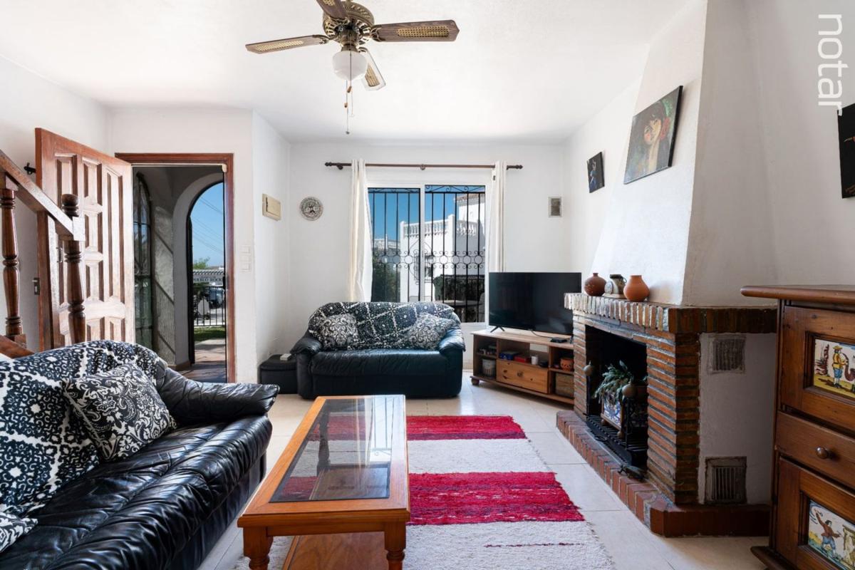 Venta de chalet adosado en  Chalet adosado en Urbanizacion Noria, Avda Pescia - Ctra de Frigiliana, Nerja , Nerja photo 3