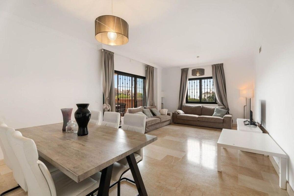 Venta de piso en Piso en Paseo del Golf, Santa María Golf, Marbella, Marbella
photo 3